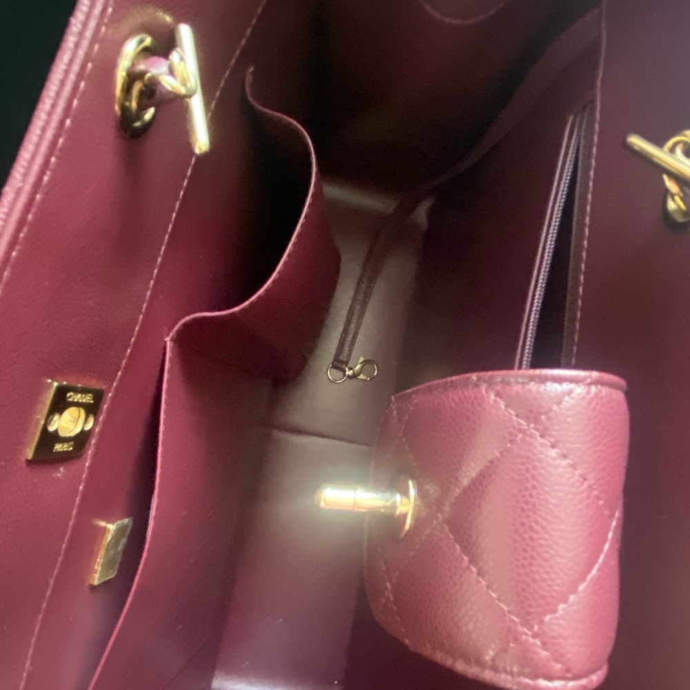 NEW🔥Chanel Classic CC Burgundy/ Dark Wine Color Caviar Large Tote Bag - Picture 12 of 15
